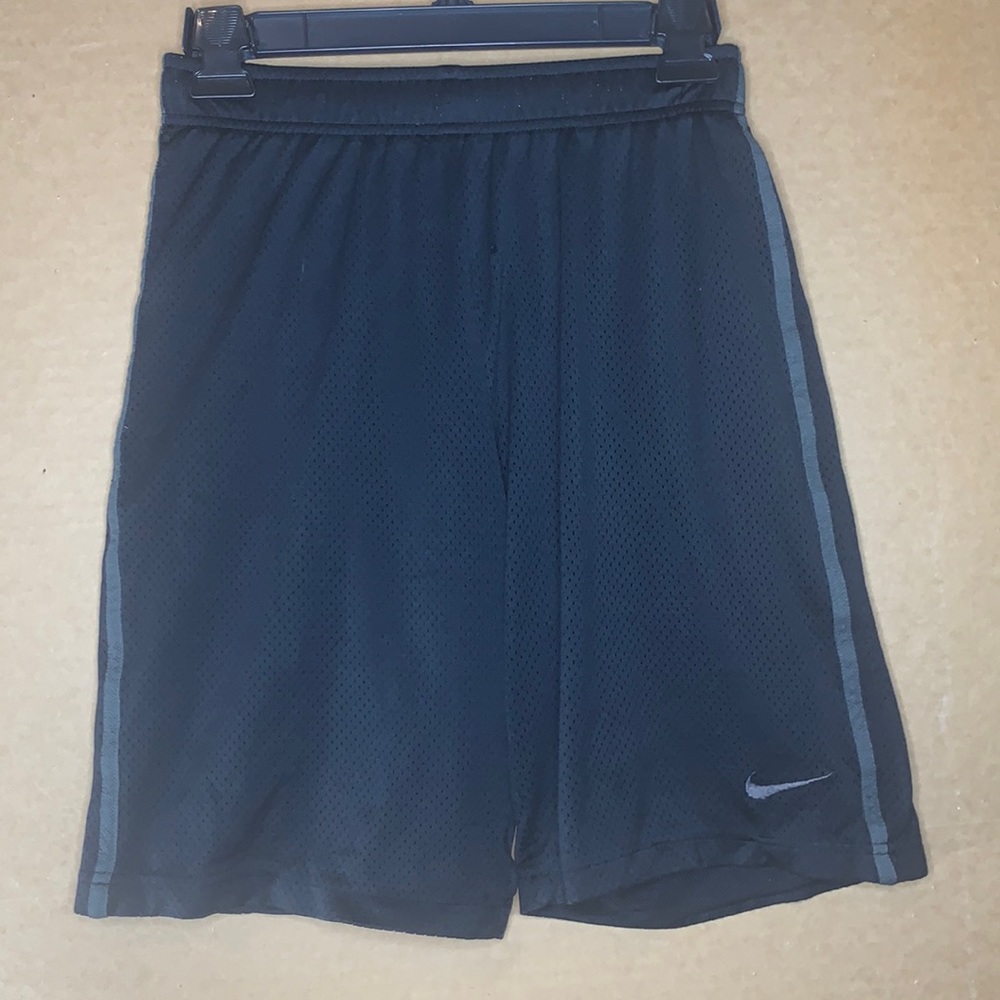 Boys Large Nike Athletic Drawstring Shorts